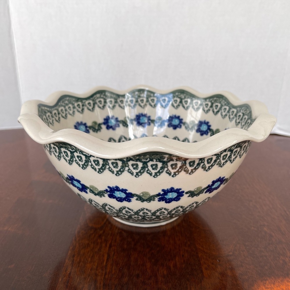 Ceramica Artystyczna Polish Artist Handpainted 9.25" Bowl with Ruffled Edge